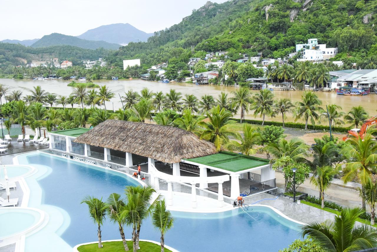 Cham Oasis Nha Trang Resort Condotel Exterior photo